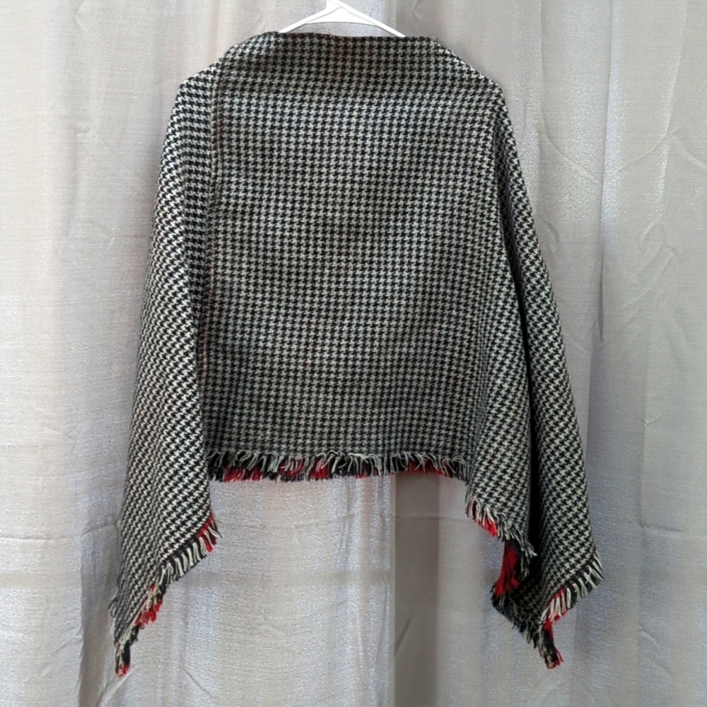 Women's plaid and hounds tooth check cape shawl
